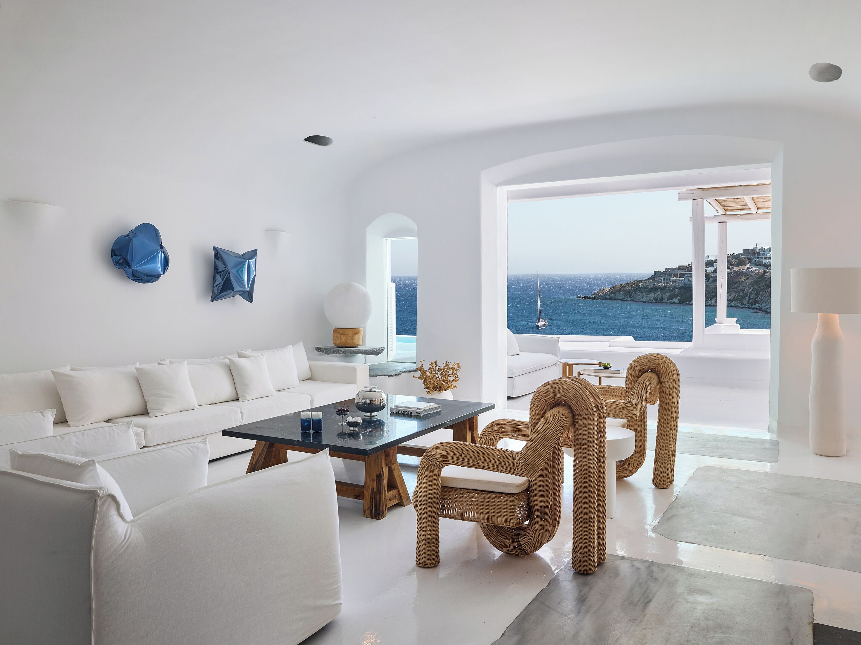 Royal Blu Mansion (Mykonos Royal Villa) with Private Pool | Área de estar | TV de tela plana