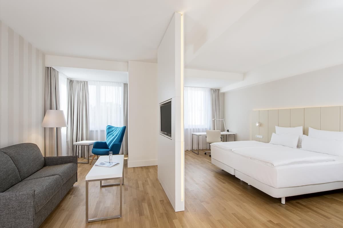 Apartment | Peralatan tempat tidur premium, tilam berlapik, bar mini