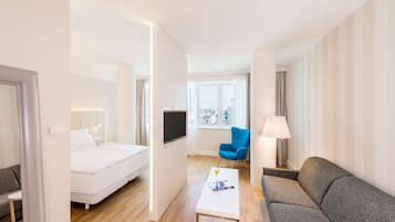 Premium bedding, pillowtop beds, minibar, in-room safe