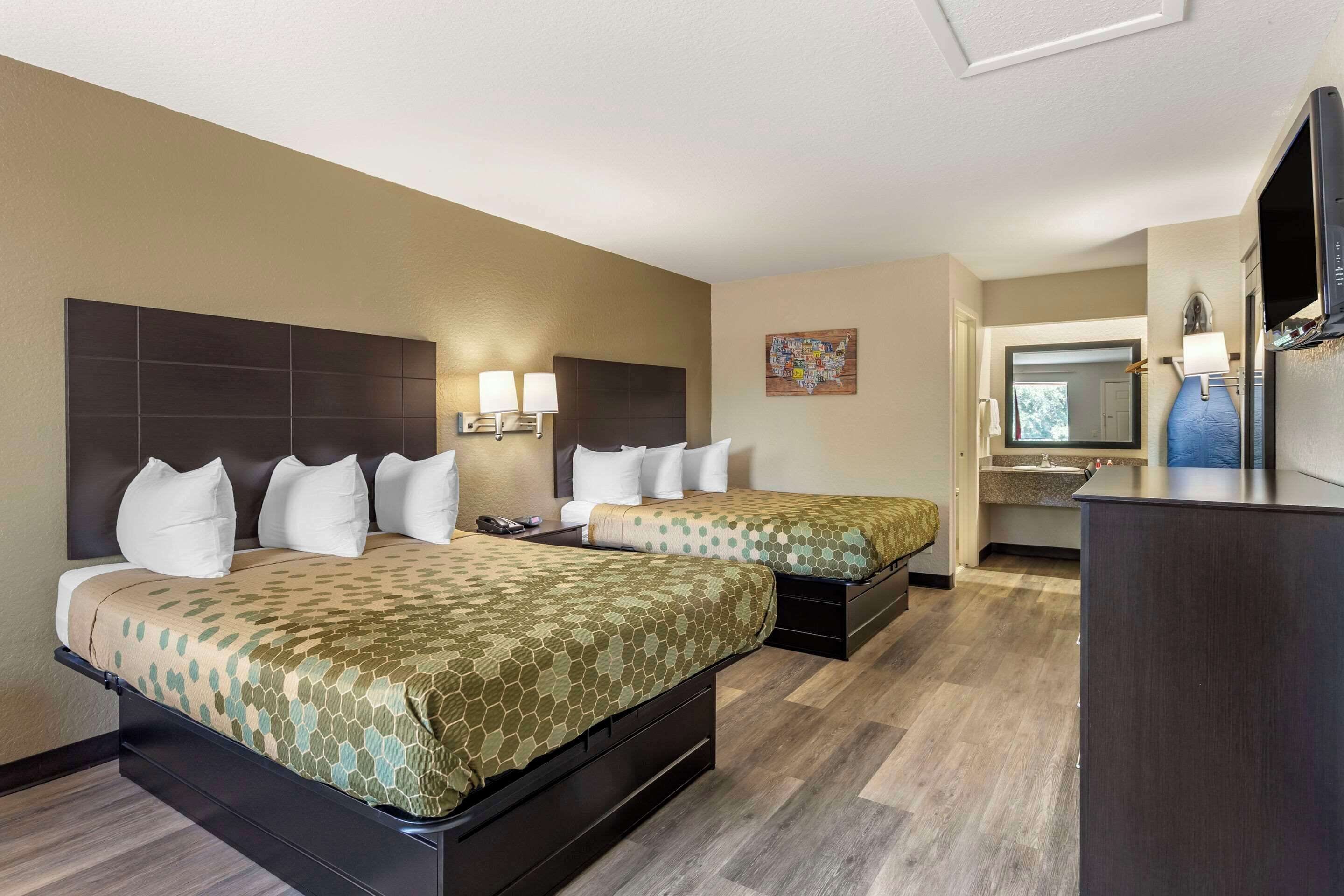 Desk, blackout drapes, iron/ironing board, free WiFi