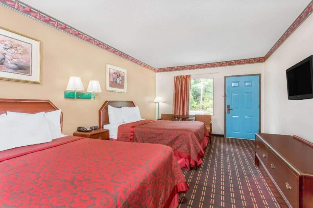 In-room safe, desk, laptop workspace, blackout drapes