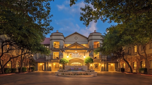 Hotel Indigo San Antonio Riverwalk by IHG