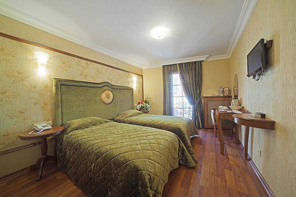 Premium bedding, minibar, in-room safe, desk