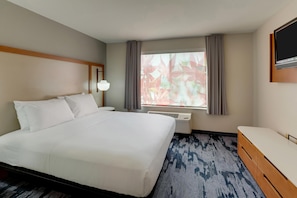 Premium bedding, in-room safe, desk, laptop workspace - Best Western Plus Las Colinas Inn & Suites (Irving)
