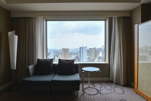 Superior Double Room, 1 King Bed, Non Smoking | Balcony view - Hotel Okura Fukuoka (Fukuoka)