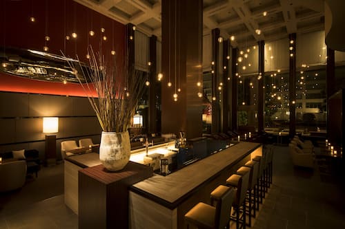 酒吧(店内)