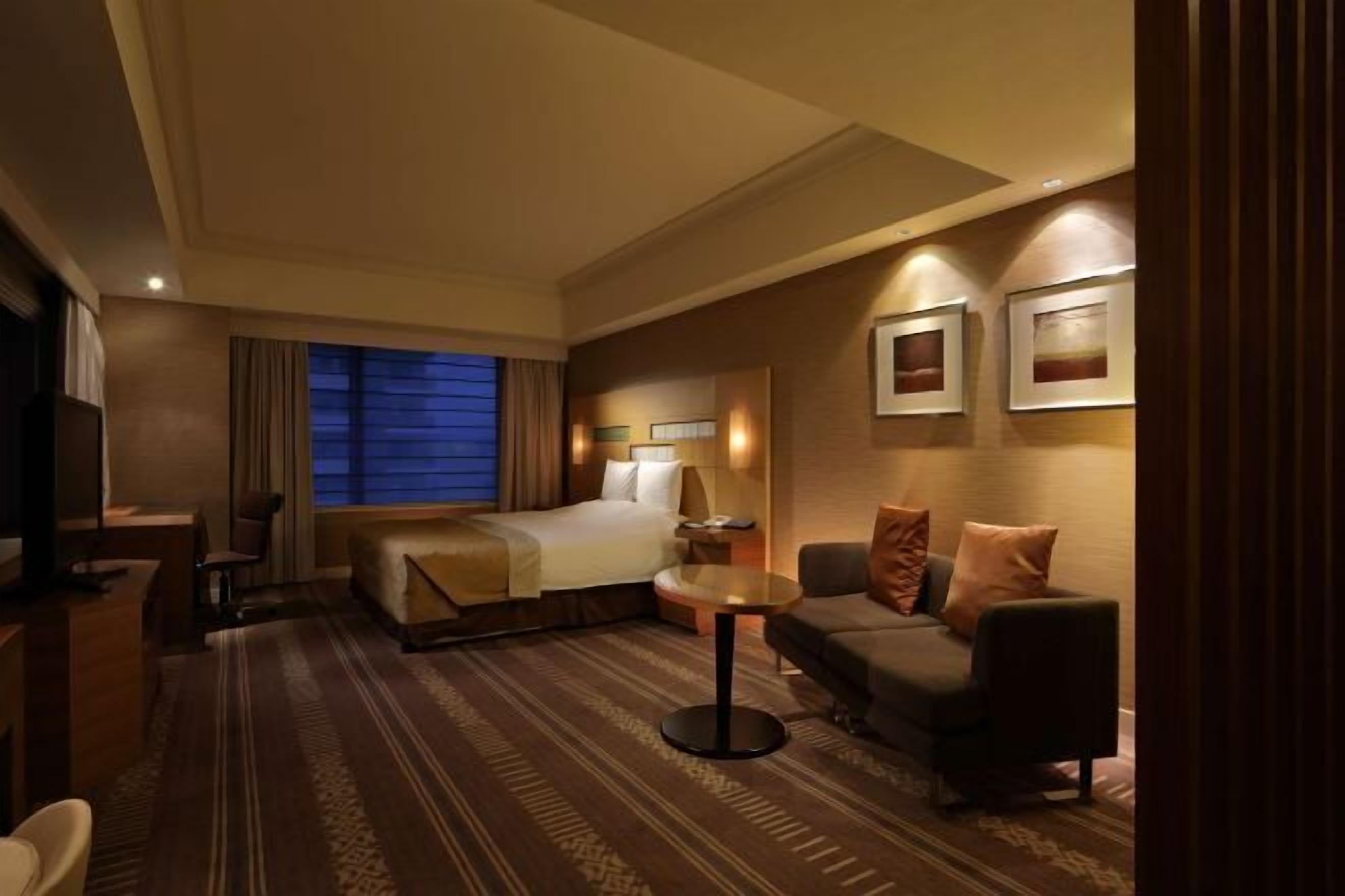 Minibar, in-room safe, desk, blackout curtains