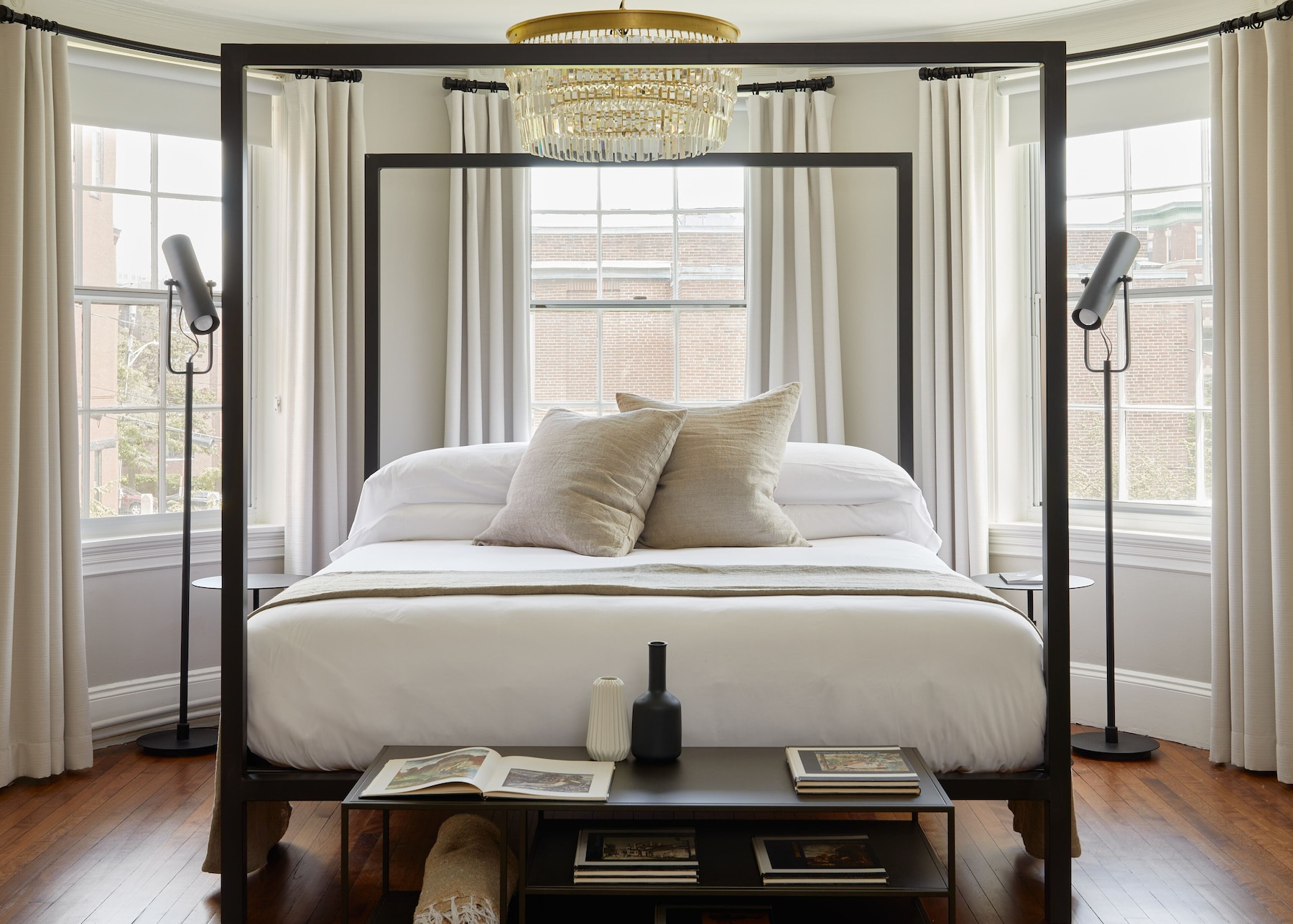 Baxter | 1 bedroom, premium bedding, individually decorated