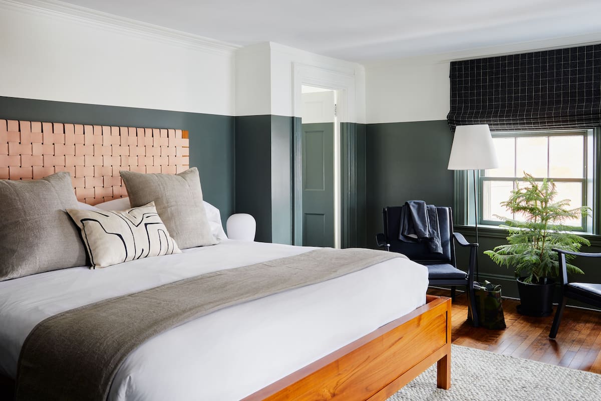 Vandercook | 1 bedroom, premium bedding, individually decorated