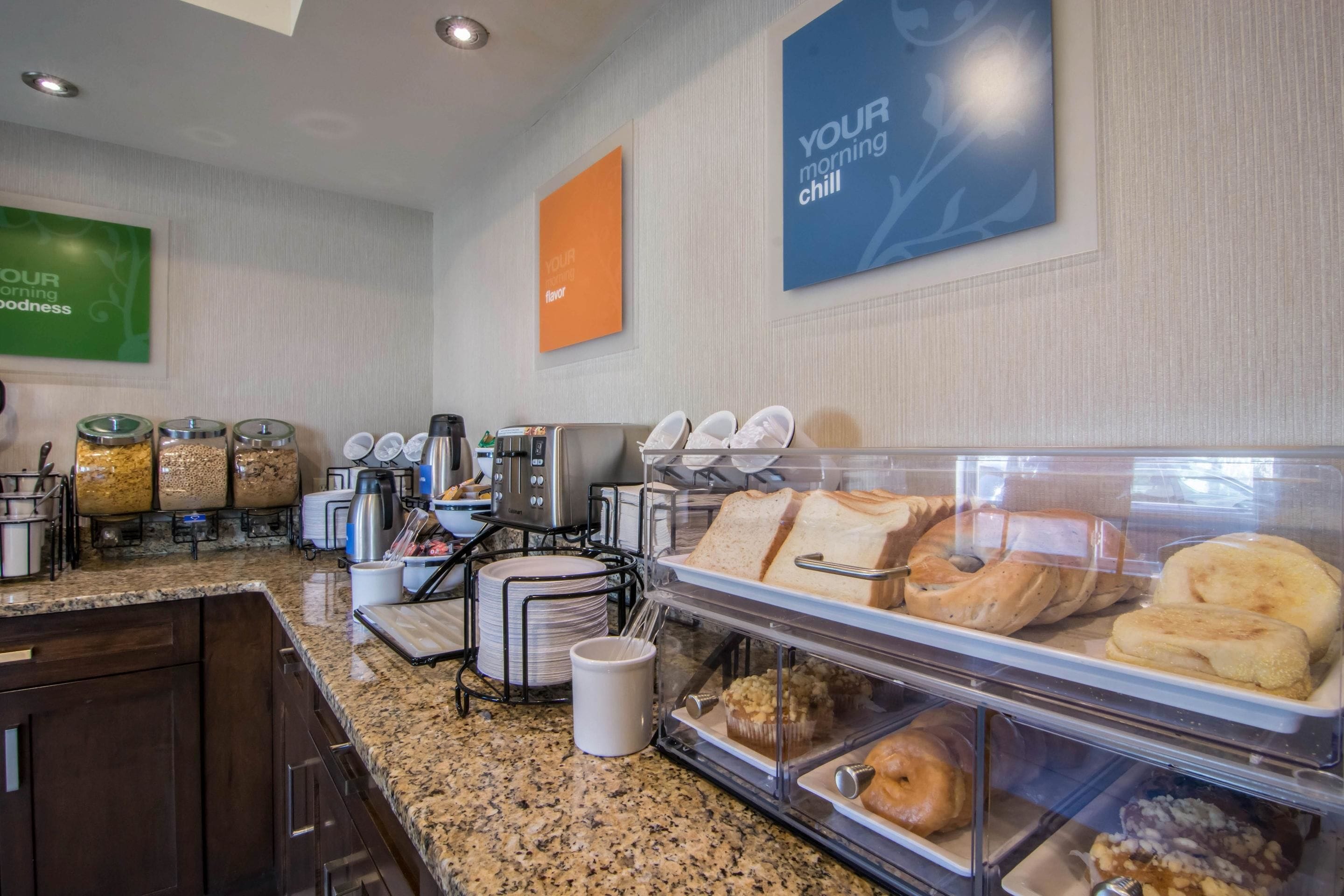 Free daily continental breakfast