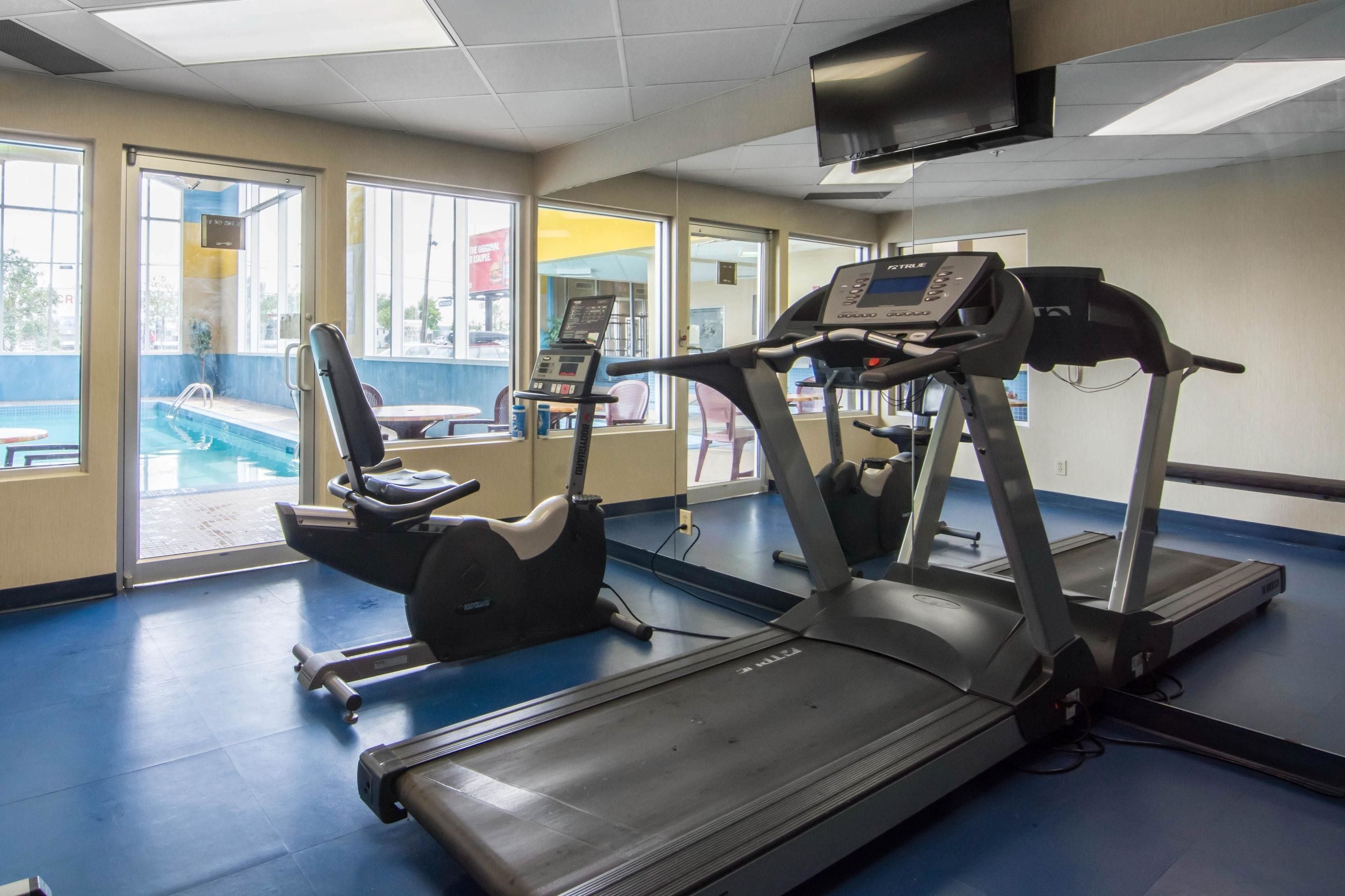Photo - Comfort Inn & Suites Airport South