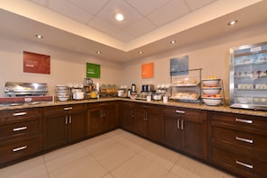 Desayuno continental incluido todos los días