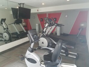 Fitness facility - Infinity Inn & Suites (Tempe)