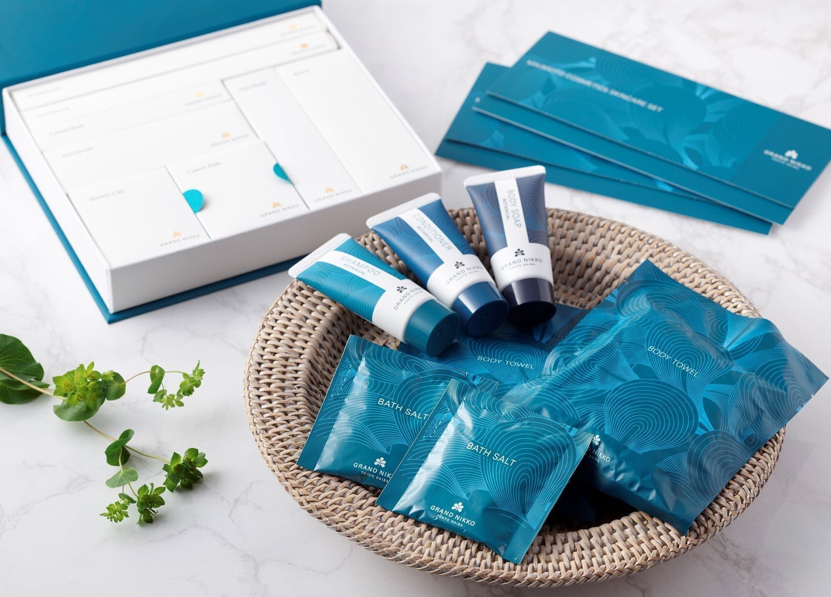 Fasilitas kamar mandi | Kombinasi shower/bathtub dan perlengkapan mandi gratis