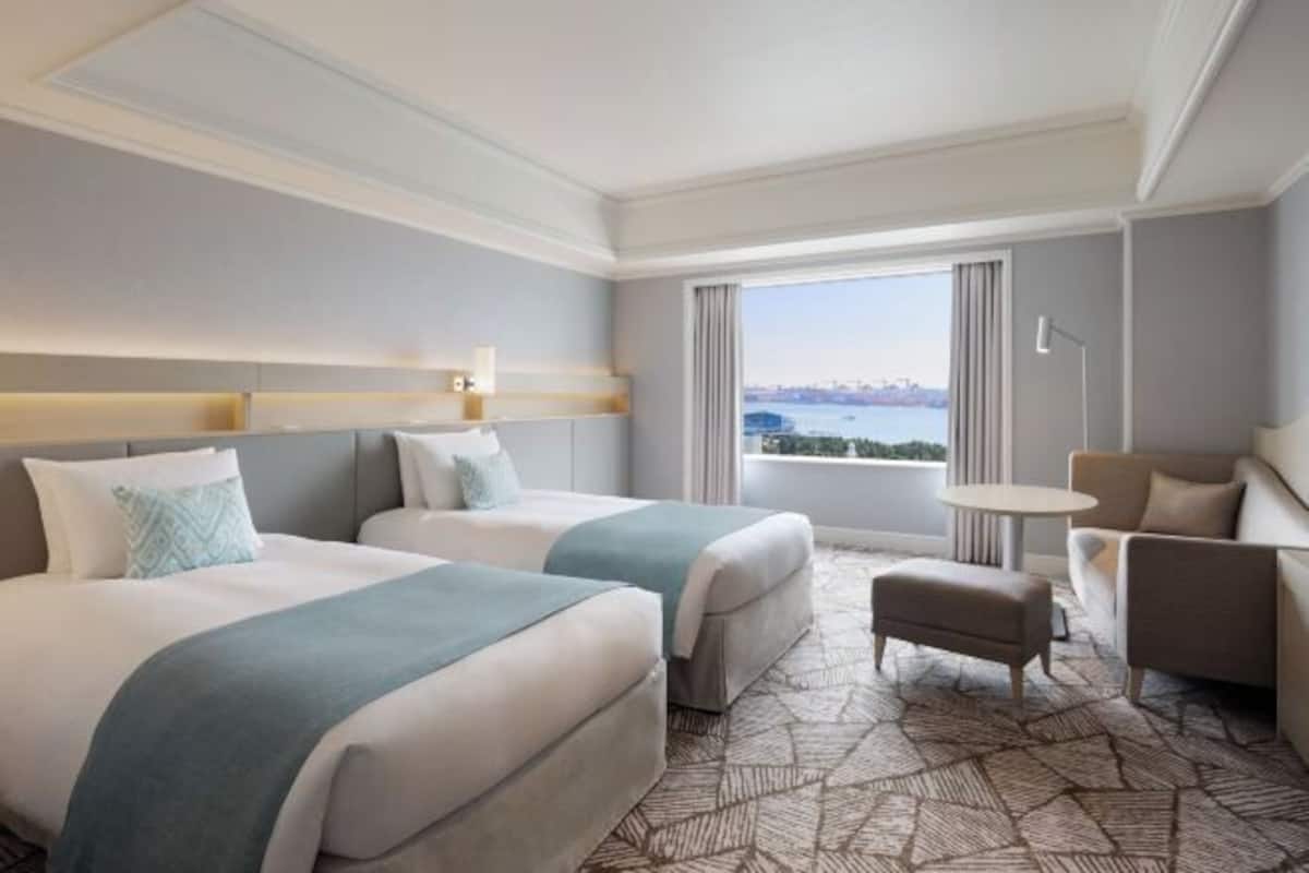Down duvets, in-room safe, laptop workspace, blackout curtains