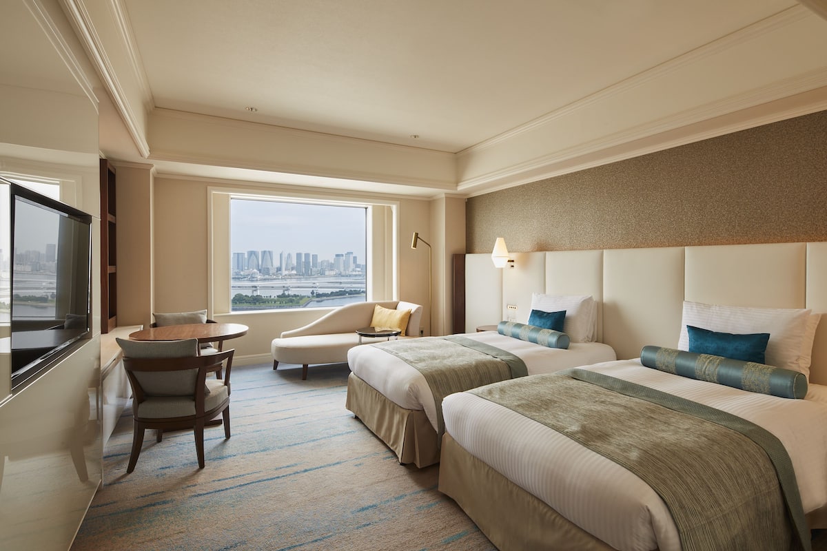 Chambre Triple Deluxe, non-fumeur (Club Breeze, Rainbow Bridge Side)