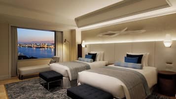 羽絨被、客房內保險箱、筆電工作空間、遮光布/窗簾