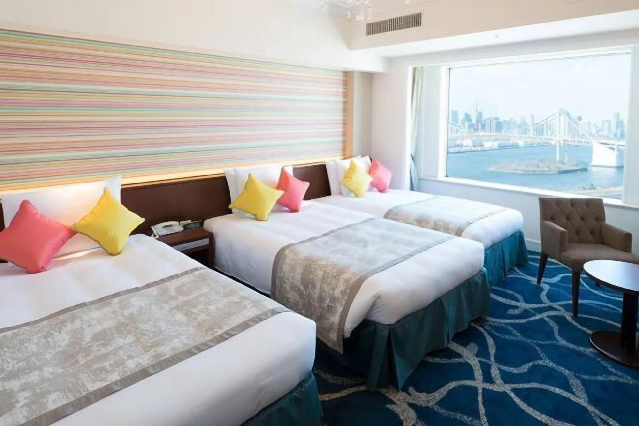 Daunenbettdecken, Zimmersafe, laptopgeeigneter Arbeitsplatz