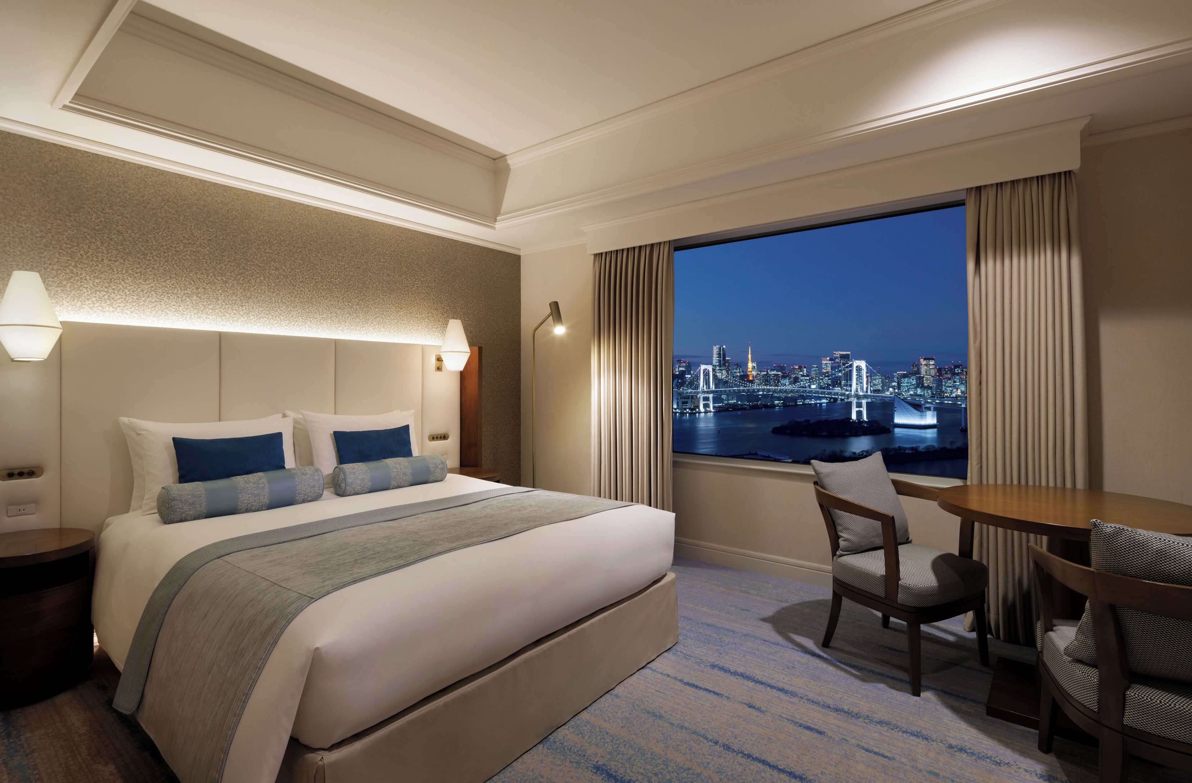 Club Breeze Superior Double, Rainbow Bridge Side, Non Smoking (Executive Lounge Access) | Down comforters, in-room safe, laptop workspace, blackout drapes