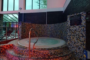 Tina de hidromasaje interior
