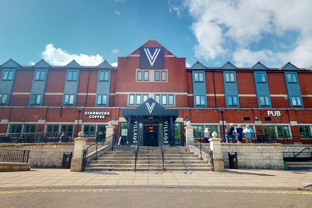 Village Hotel Cardiff - 0
