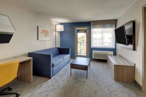 In-room safe, desk, laptop workspace, blackout drapes - Holiday Inn Express Hotel & Suites Branson 76 Central by IHG (Branson)