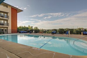 Outdoor pool, sun loungers