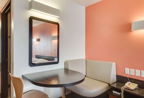 Wi-Fi gratuit, draps fournis