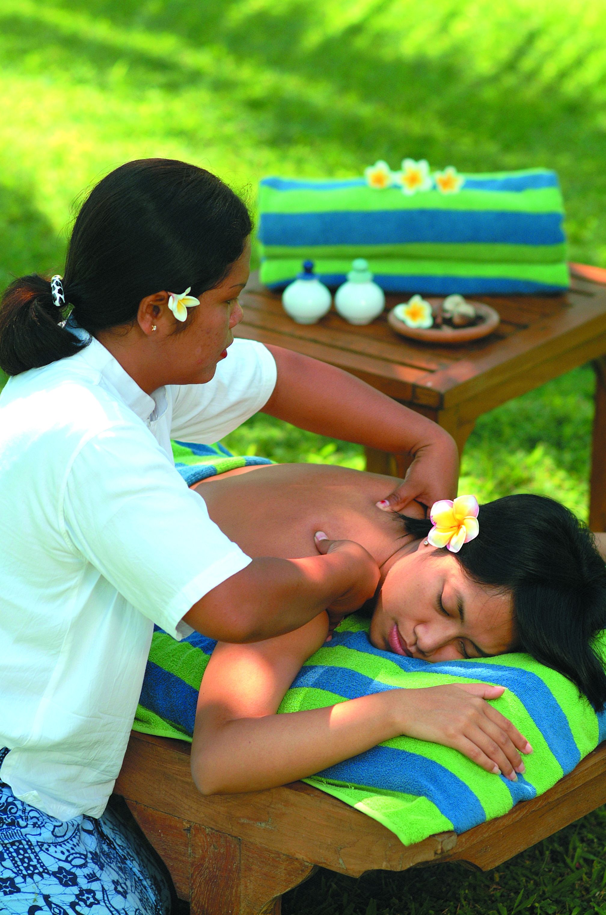 couples treatment room(s), sauna, hot tub, turkish bath/hammam