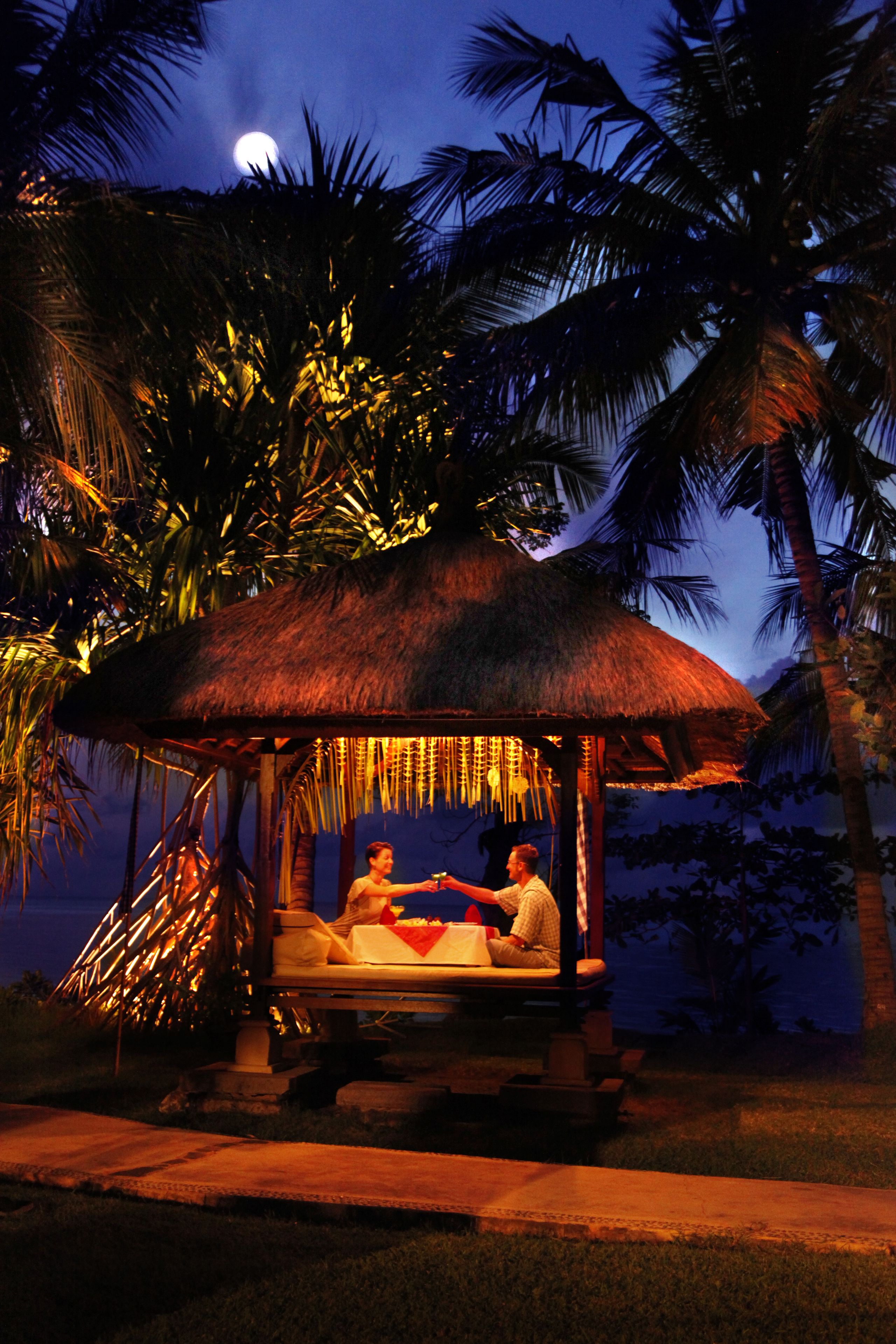 breakfast, lunch, dinner served; pool views