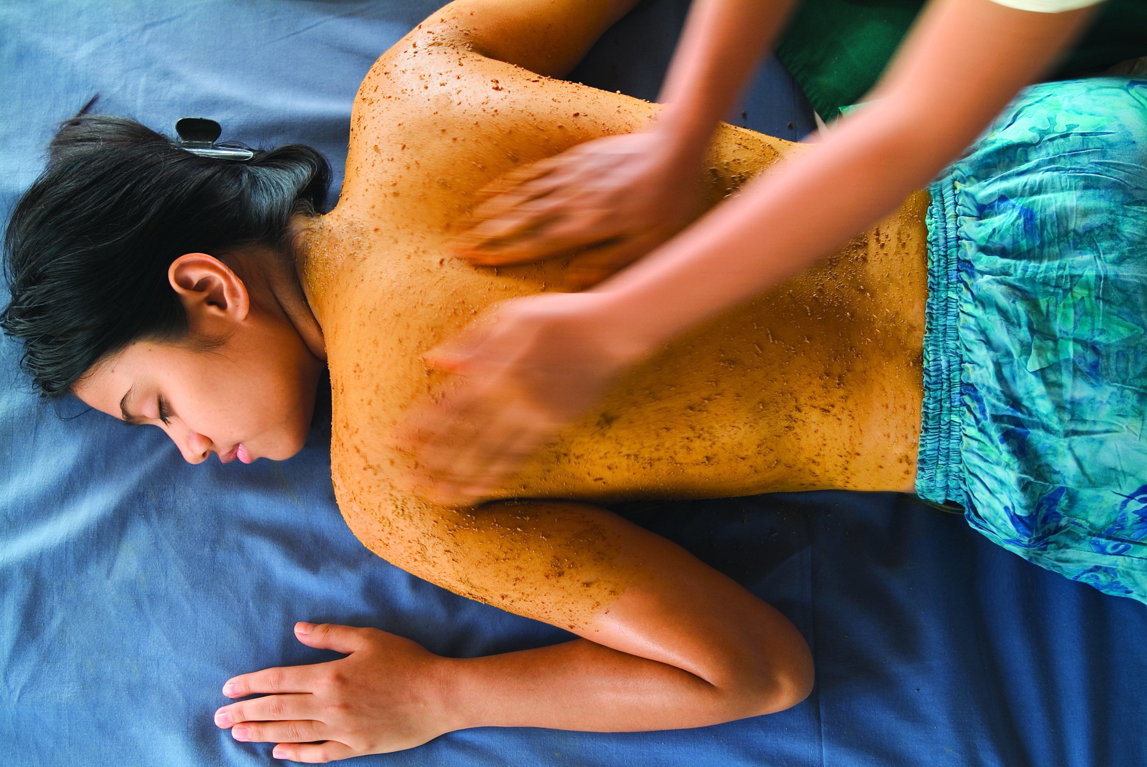 Couples treatment rooms, sauna, hot tub, Turkish bath, body treatments