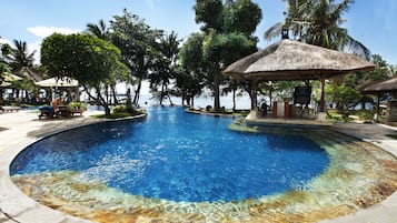 Outdoor pool, sun loungers