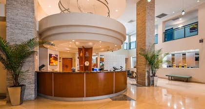 Best Western Plus Atlantic Beach Resort