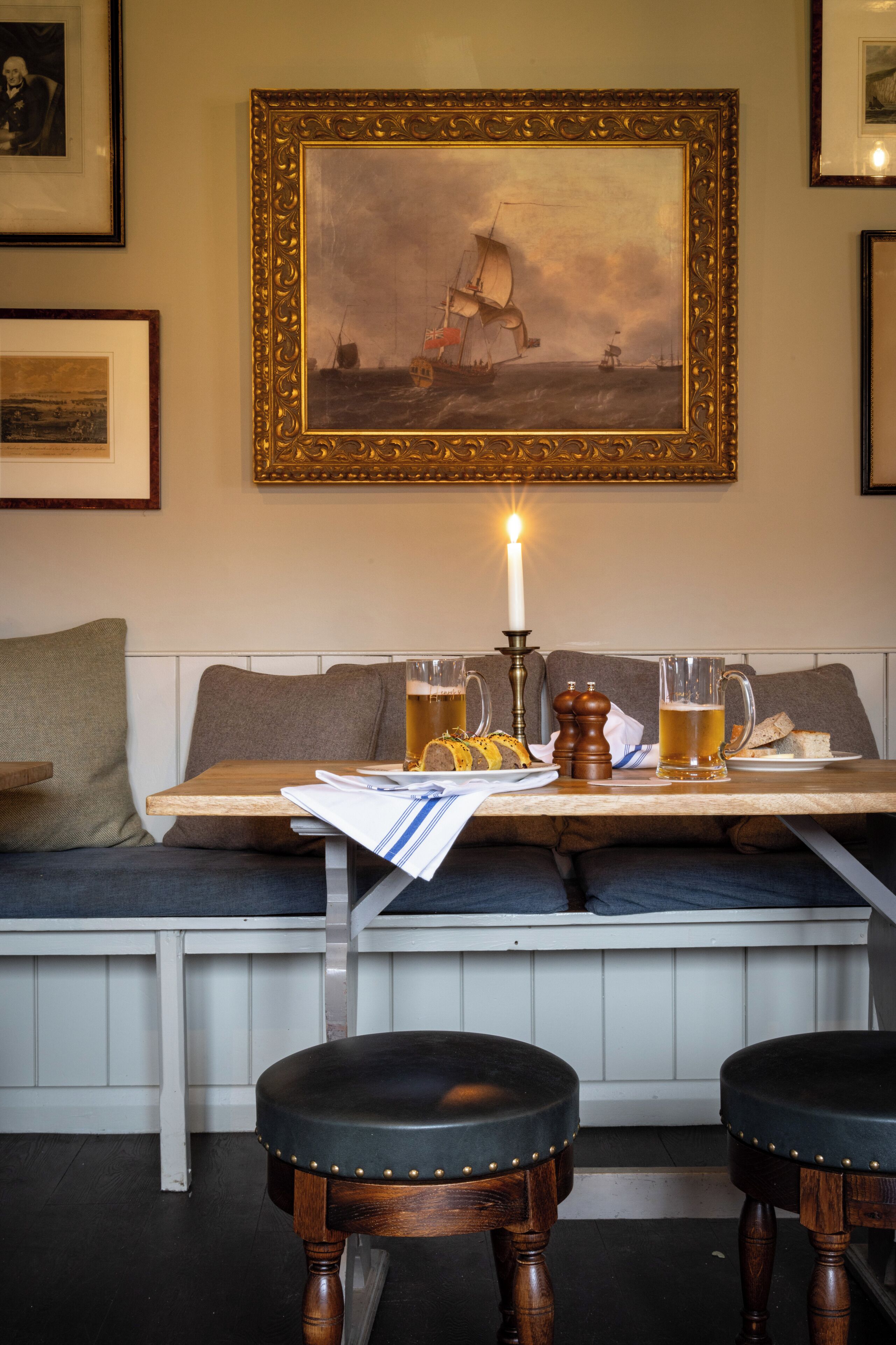 breakfast, lunch, dinner served; garden views