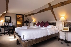 Deluxe Room (Luxury Bed and Breakfast)