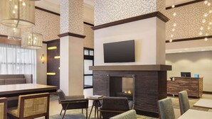 Lobby - Hampton Inn by Hilton Shelton (Shelton)