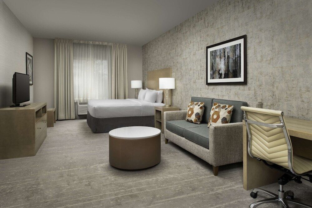 Pillowtop beds, desk, laptop workspace, iron/ironing board