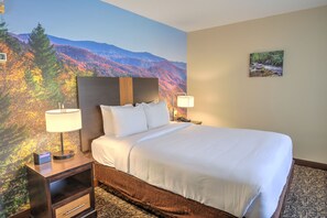 Desk, laptop workspace, blackout drapes, iron/ironing board - LeConte Hotel & Convention Center, an Ascend Collection Hotel (Pigeon Forge)