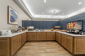 Free daily full breakfast - LeConte Hotel & Convention Center, an Ascend Collection Hotel (Pigeon Forge)