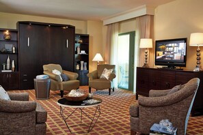 32-inch Smart TV with satellite channels, TV, Netflix - World Golf Village Renaissance St. Augustine Resort (St. Augustine)
