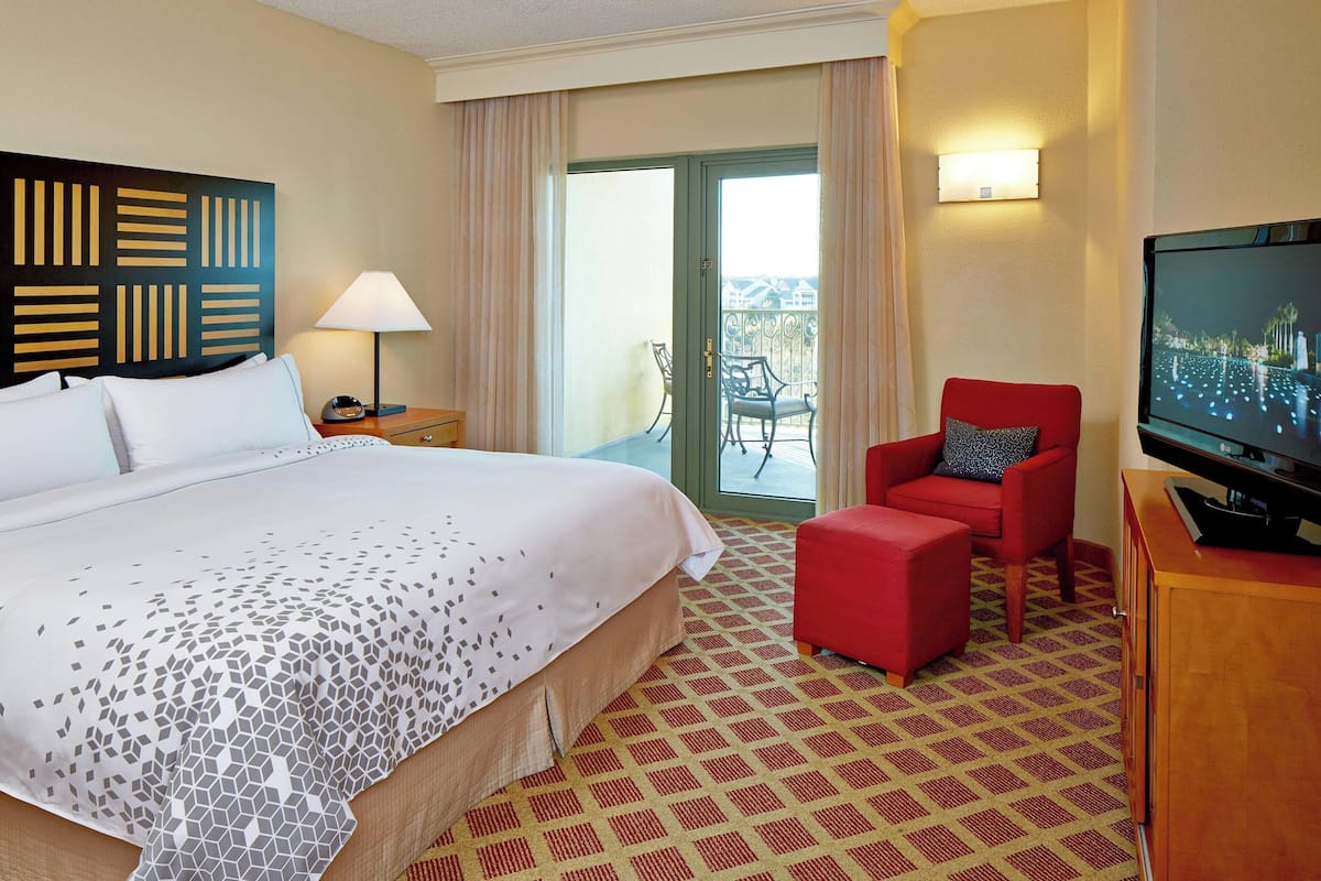 Premium bedding, down comforters, pillowtop beds, minibar