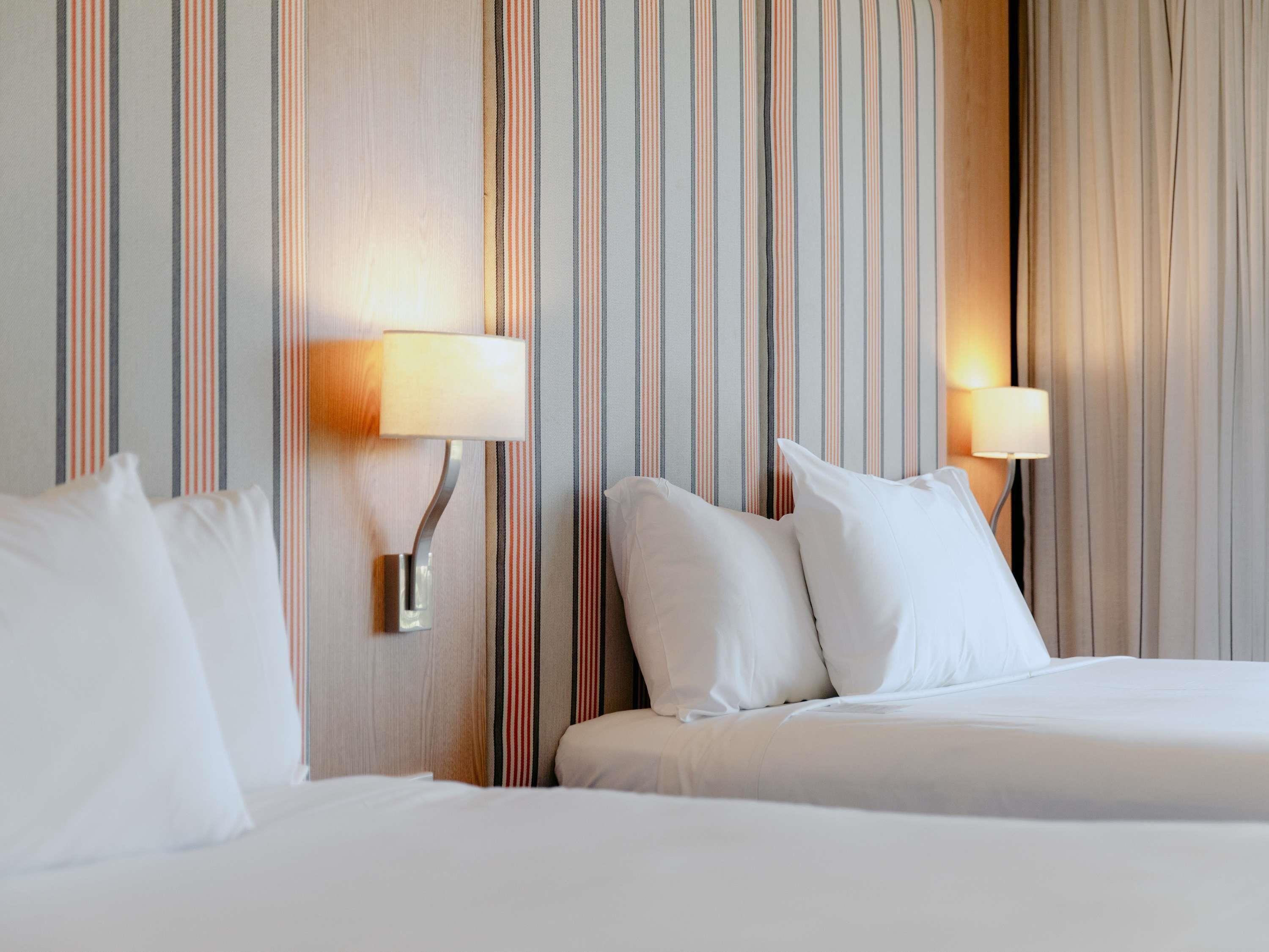 Coffres-forts dans les chambres, bureau, chambres insonorisées