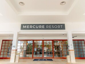 Exterior - Mercure Gold Coast Resort (Carrara)