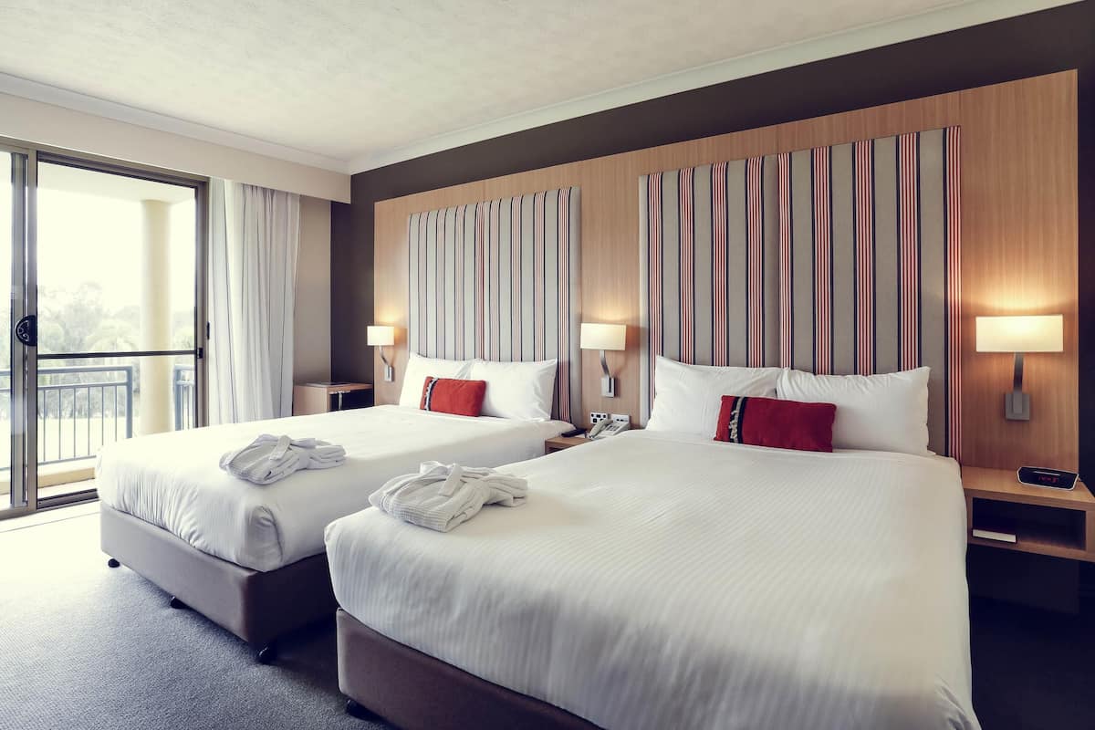 In-room safe, desk, soundproofing, iron/ironing board