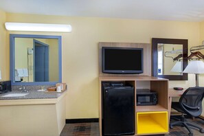 Desk, free WiFi, bed sheets