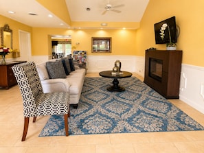 Lobby sitting area - Jameson Inn Perry (Perry)