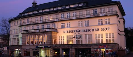 Fachada de la propiedad