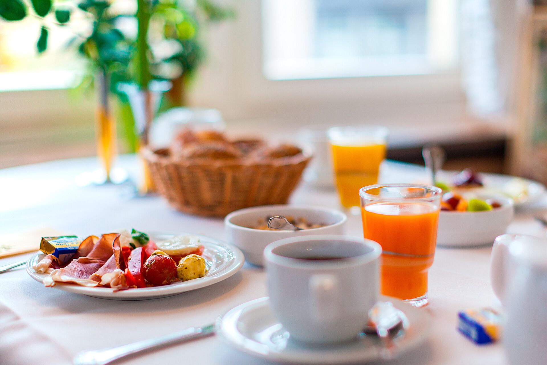 daily buffet breakfast (eur 18 per person)