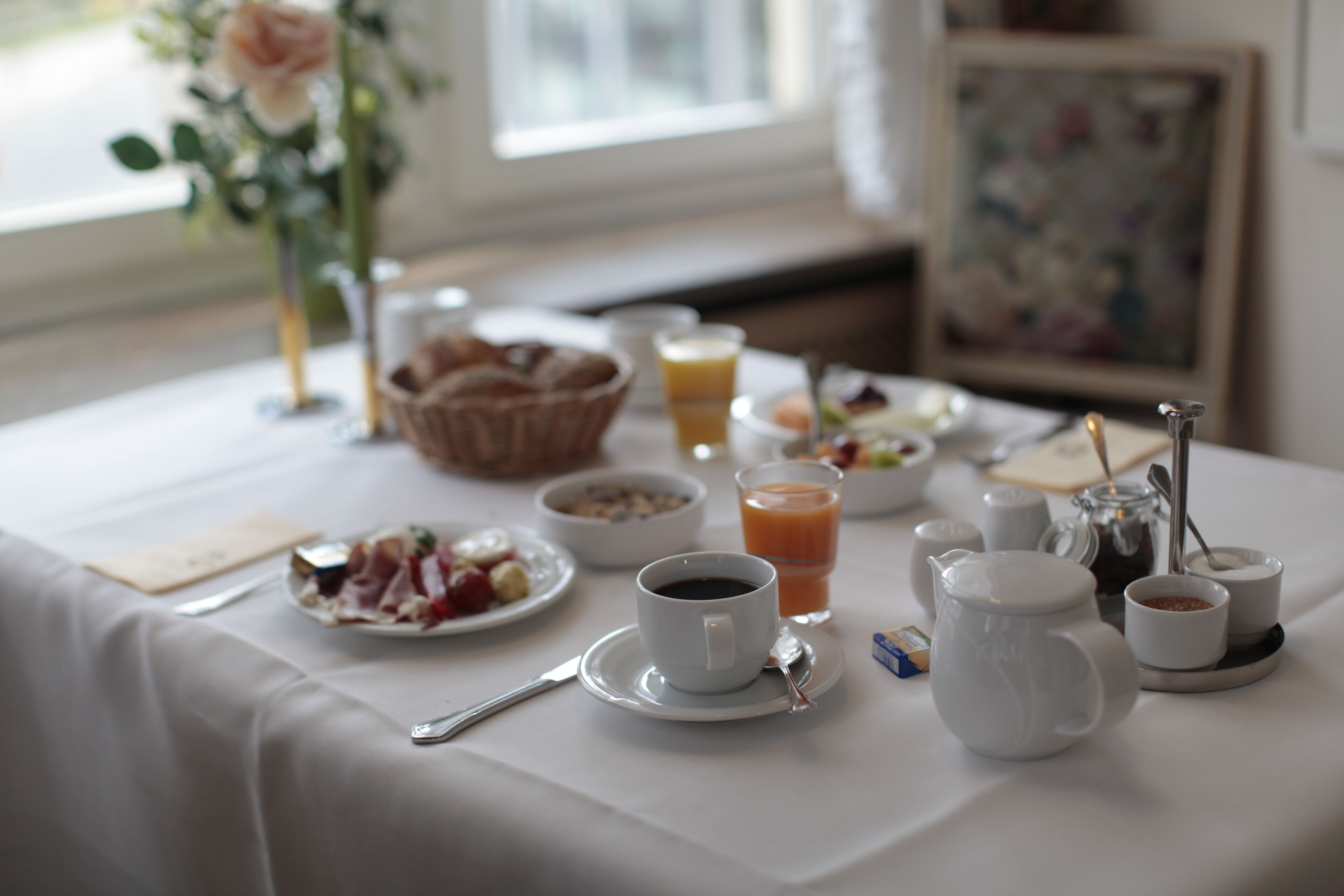 daily buffet breakfast (eur 18 per person)