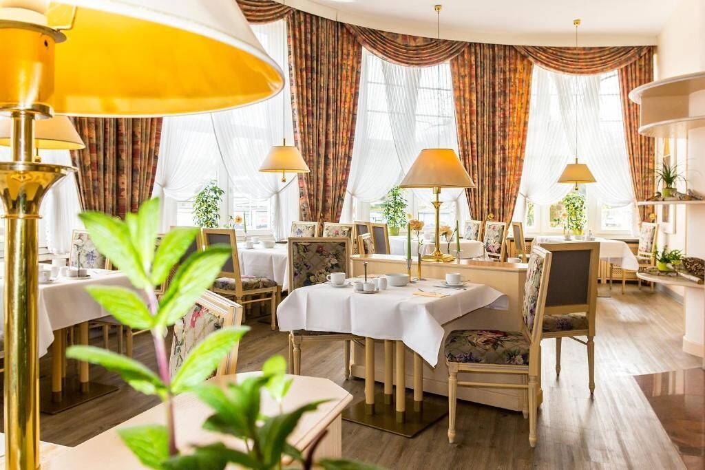 daily buffet breakfast (eur 18 per person)